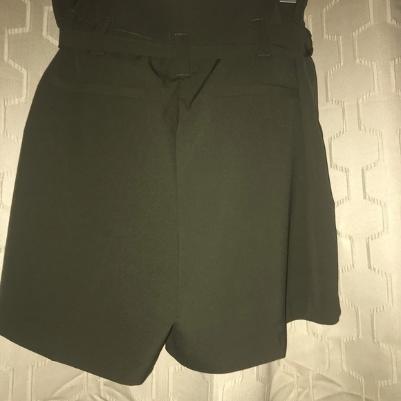 Shorts - Picture 3 of 3